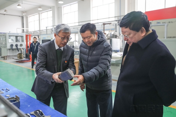 调研活动中.jpg 调研活动中.jpg