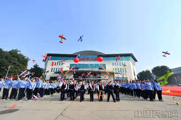 微信图片_20190923165300_副本.jpg