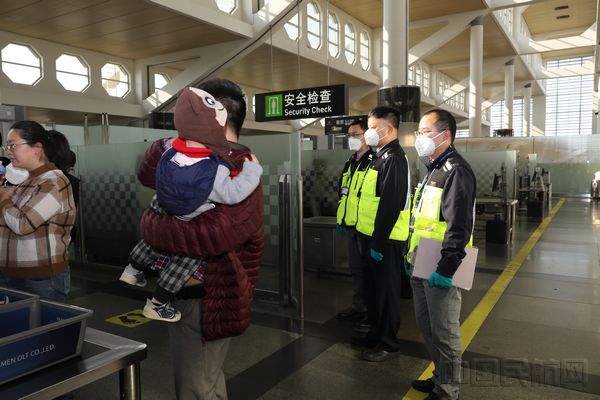4-督查厦门高崎机场安检防疫措施落实情况.jpg