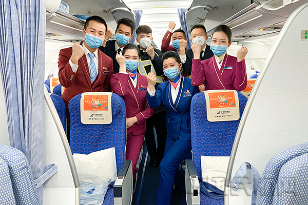 5、南航湖南分公司王欣：“不称职的妈妈”.jpg
