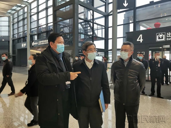 沈小明副局长带队检查春秋航和虹桥机场_副本.jpg