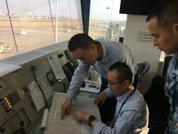 灭火救援,我们在行动——西南空管局全力保障四川省凉山州森林大火灭火救灾1.jpg