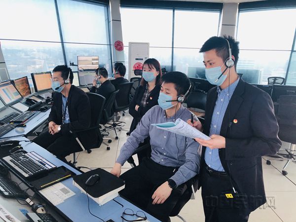 20200228【“疫”战到底】守初心 战疫情——新疆空管局空管中心终端管制中心疫情期间工作保障纪实 (6)_副本.jpg 20200228【“疫”战到底】守初心 战疫情——新疆空管局空管中心终端管制中心疫情期间工作保障纪实 (6)_副本.jpg