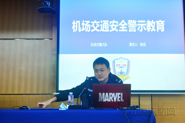 安全讲座_副本.jpg 安全讲座_副本.jpg