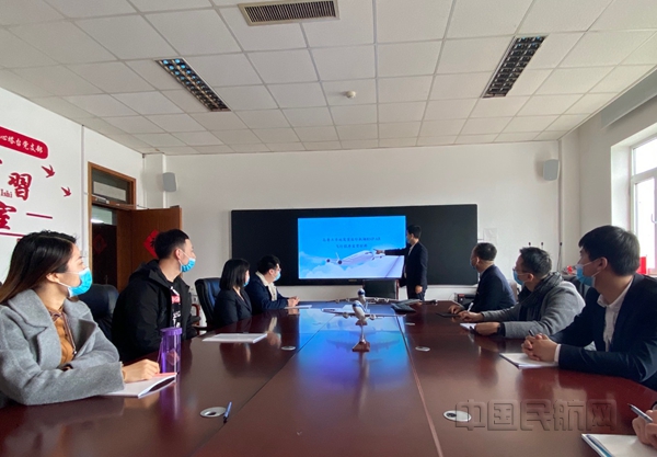 20210329应用新技术 提升新技能——新疆空管局终端管制中心空管中心进近管制室保障乌鲁木齐地窝堡机场公共RNP AR及目视进近飞行程序正式实施 (1)_副本.jpg 20210329应用新技术 提升新技能——新疆空管局终端管制中心空管中心进近管制室保障乌鲁木齐地窝堡机场公共RNP AR及目视进近飞行程序正式实施 (1)_副本.jpg