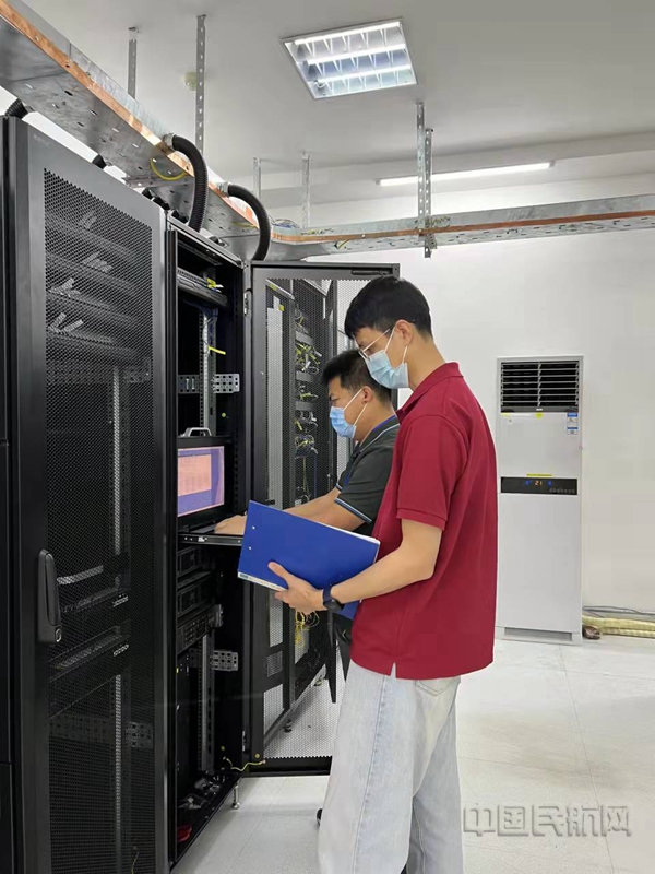 水印 汕头空管站气象台顺利完成新旧气象信息系统业务切割工作1.jpg 水印 汕头空管站气象台顺利完成新旧气象信息系统业务切割工作1.jpg