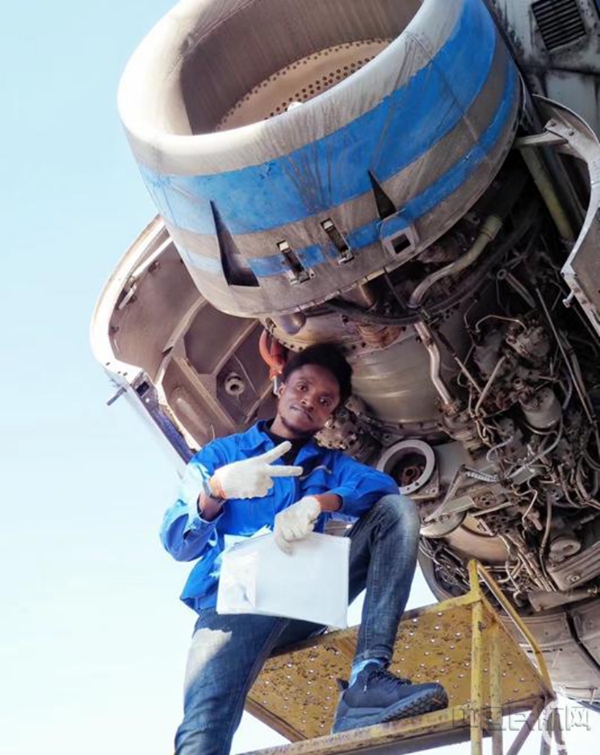 水印 打造“留学中航大”品牌 做中国民航教育国际推广的先行者141703.jpg