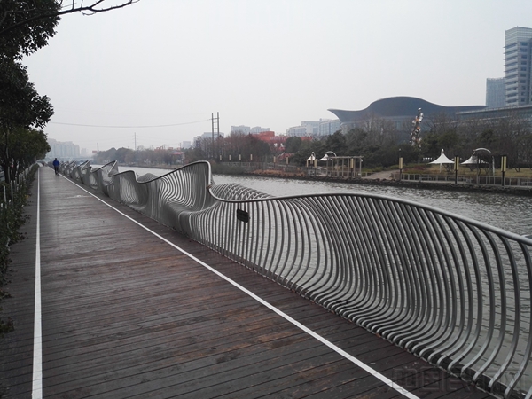 慢行系统从虹桥临空区域沿苏州河直通上海市中心.jpg