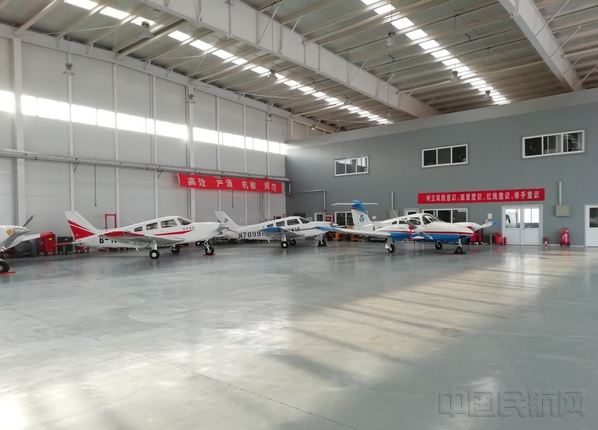日照机场通航训练机库.jpg