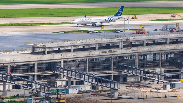 建设中的浦东机场卫星厅刚结构工程-2.jpg