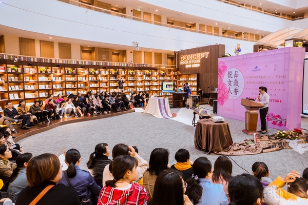 品菽·概念书屋举办广西机场集团先进班组经验交流分享会.jpg