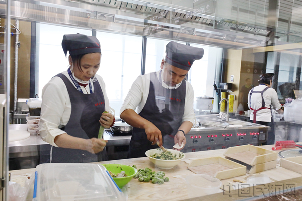 大兴国际机场38家餐饮店面正式营业3_副本.jpg