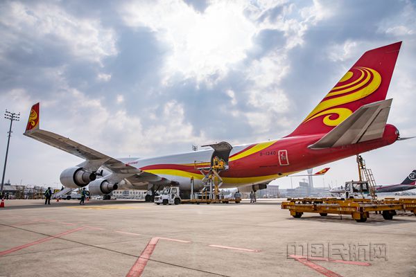 南京禄口国际机场航空货运开足马力助力复工复产。房天翔 摄 (2)_副本.jpg 南京禄口国际机场航空货运开足马力助力复工复产。房天翔 摄 (2)_副本.jpg
