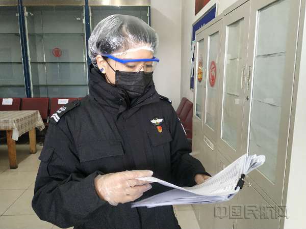 王伊_副本.jpg 王伊_副本.jpg