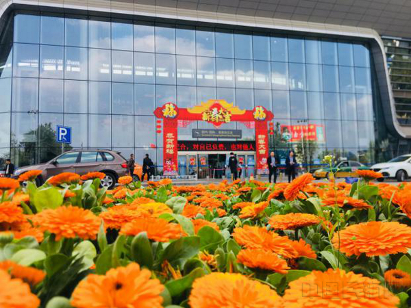 柳州机场春节氛围.jpg 柳州机场春节氛围.jpg