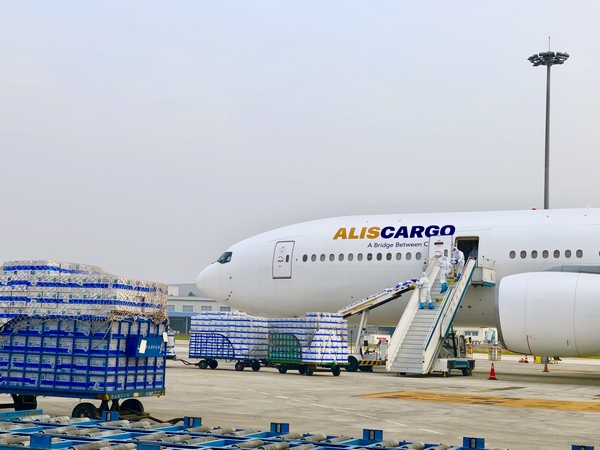 意大利AlisCargo航空全球首飞 降落济南国际机场(图1)