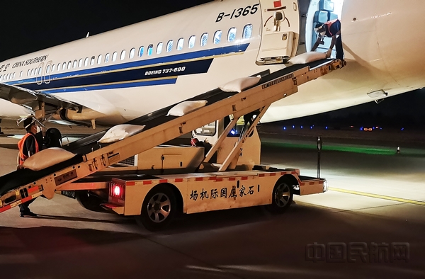 nEO_IMG_保障图片2.jpg nEO_IMG_保障图片2.jpg