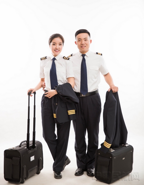 2周洁黄晓攀夫妻合照 (2).jpg