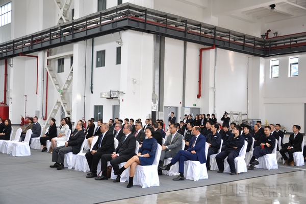 观众.jpg 观众.jpg