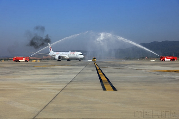 东航云南迎来首架波音787-9梦想飞机(图)