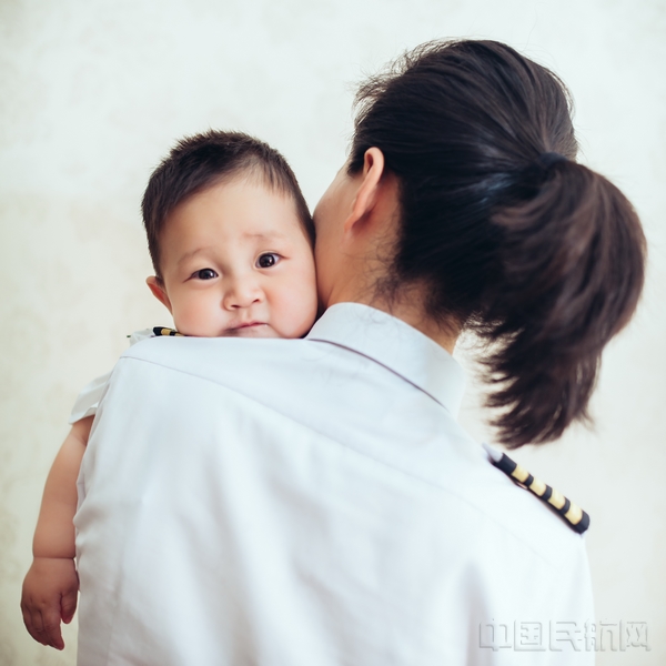 李颖1 (1).jpg 李颖1 (1).jpg