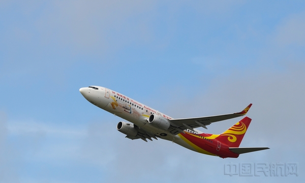 附图4：海南航空“新华社民族品牌工程号”飞机起航.jpg