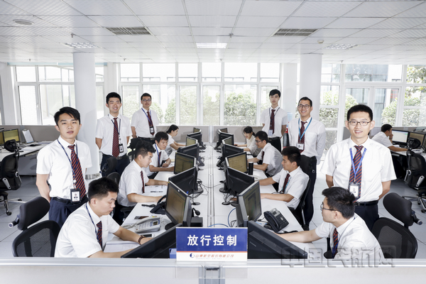 nEO_IMG__MI_3692+.jpg nEO_IMG__MI_3692+.jpg