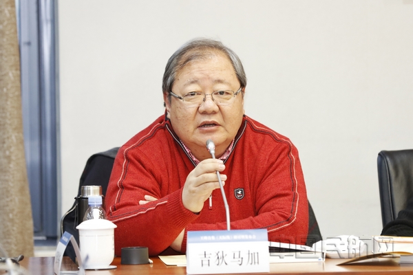吉狄马加.jpg 吉狄马加.jpg