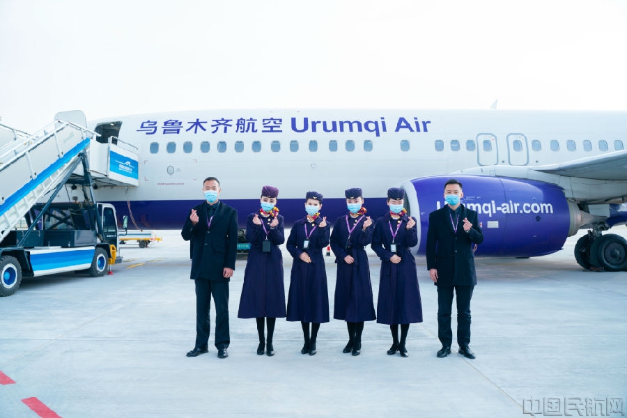 机组合影.jpg 机组合影.jpg