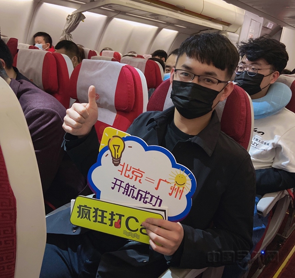活动现场图4_副本.jpg 活动现场图4_副本.jpg