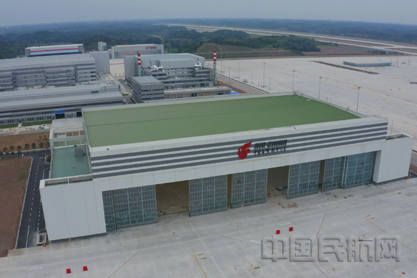 4国航天府基地机库.jpg 4国航天府基地机库.jpg