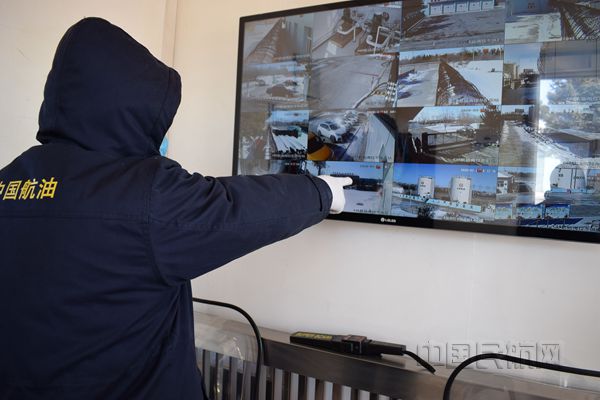 内蒙古分公司筑牢复工消防屏障 防范于未“燃”1:韩锋摄(1)_副本.jpg 内蒙古分公司筑牢复工消防屏障 防范于未“燃”1:韩锋摄(1)_副本.jpg