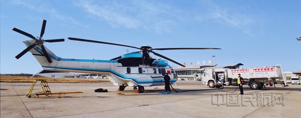 内蒙古分公司主动承担央企责任 获自治区防凌保障感谢牌匾2：包世荣摄_副本.jpg