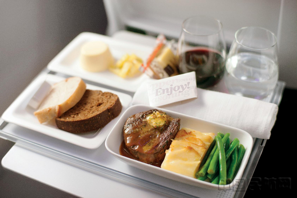 新西兰航空豪华经济舱餐食.jpg