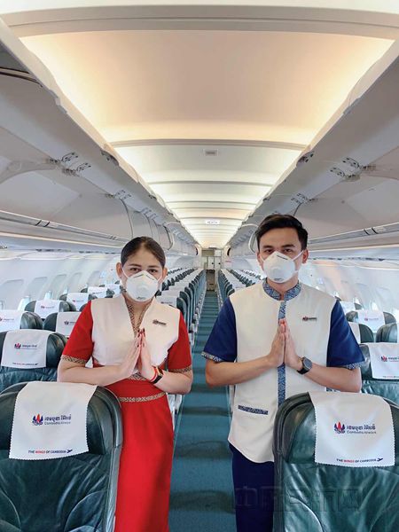 共抗疫情，柬航持续捐赠、免费运输医疗物资支援中国 (6)_副本.jpg