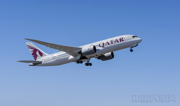 卡塔尔航空波音787梦想客机.jpg 卡塔尔航空波音787梦想客机.jpg