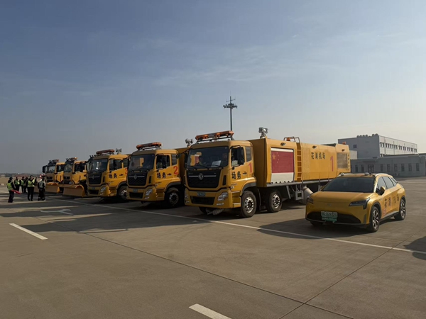 多措并举“硬核”备战!花湖机场全力打好除冰雪保障主动仗(花湖机场供图) (1)1